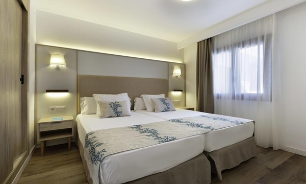 alua-suites-las-rocas-habitacion-1206bca2