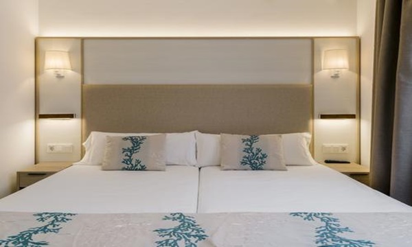 expedia_group-2645015-82114e-899483